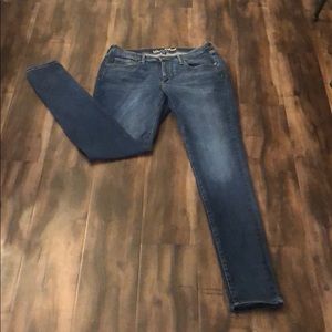Universal thread jeans